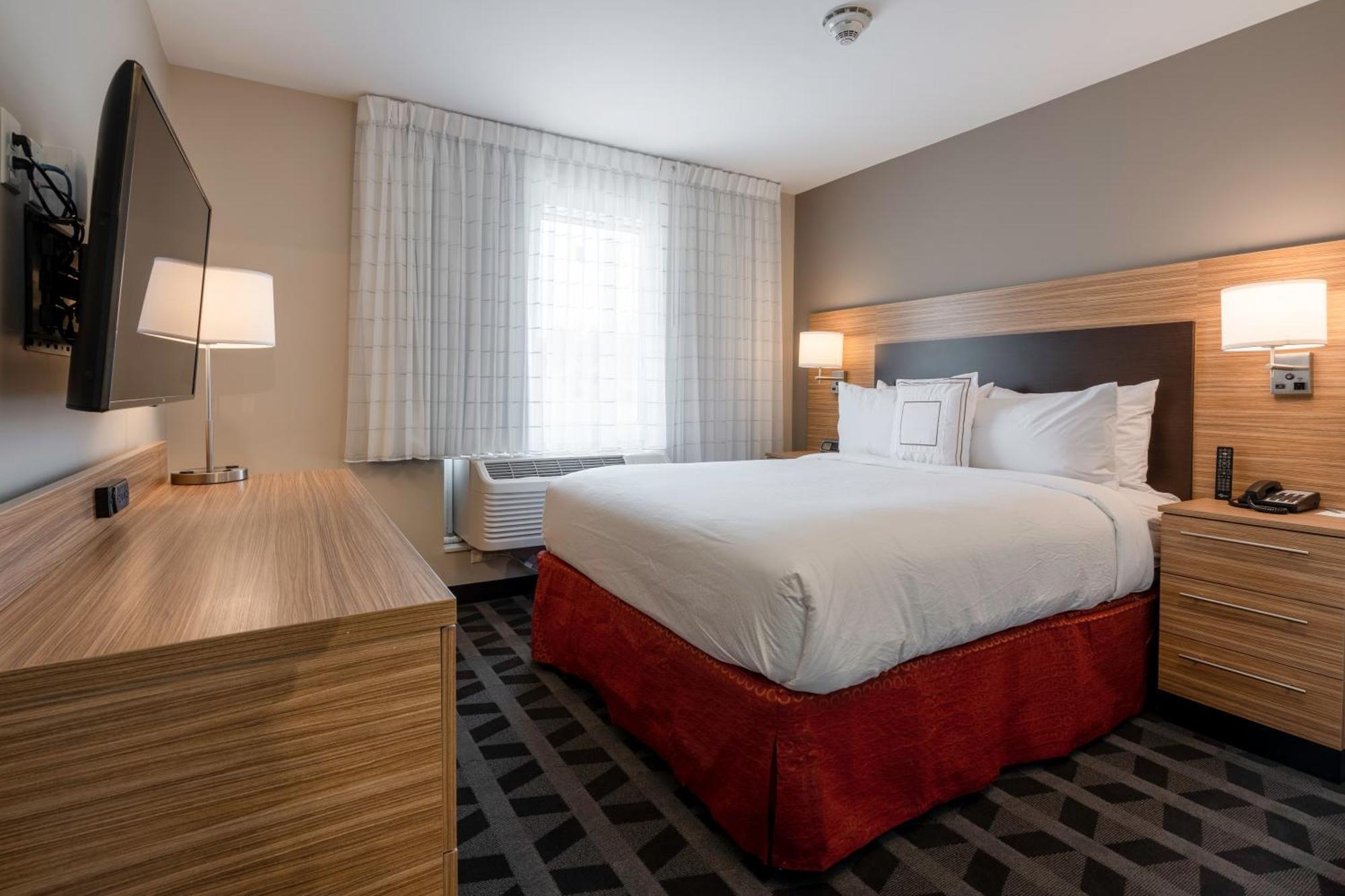 Towneplace Suites By Marriott Clinton Exterior photo